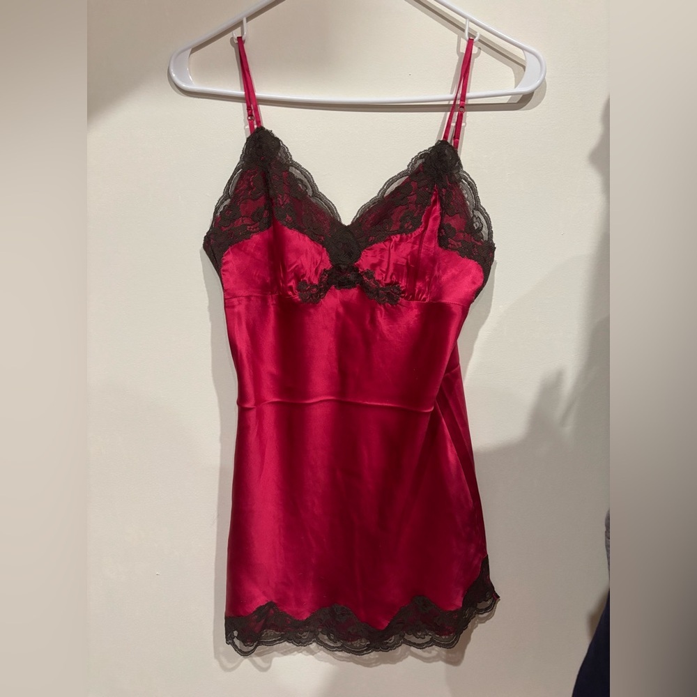 NWT Gold Hawk Silk Camisole with Lace Trim